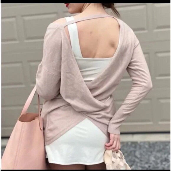 Athleta‎ Sweater Women’s 100% Cashmere Open Back Relaxed Fit Balletcore XL - Picture 1 of 11